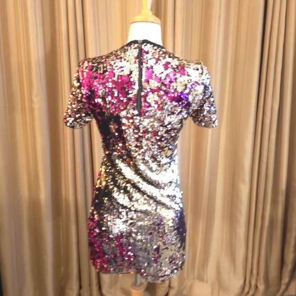 Forever 21 Silver and Pink Sequined Top Size Large - Picture 5 of 7